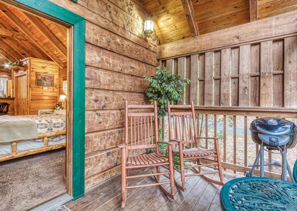 Mountain Eden, Hot Tub, Resort Pool, Wifi, 1089 Free Tickets Each Paid Day, Dollywood And More Гетлинбург Екстериор снимка